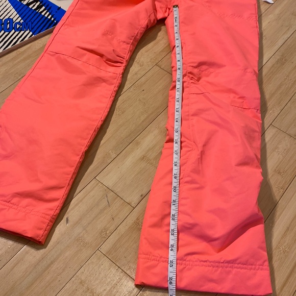 Old Navy neon pink snow pants, NWT - Picture 4 of 10